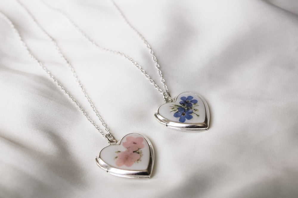 Silver Heart Photo Locket Necklace | Forget-Me-Not Resin Pressed Flower Jewelry