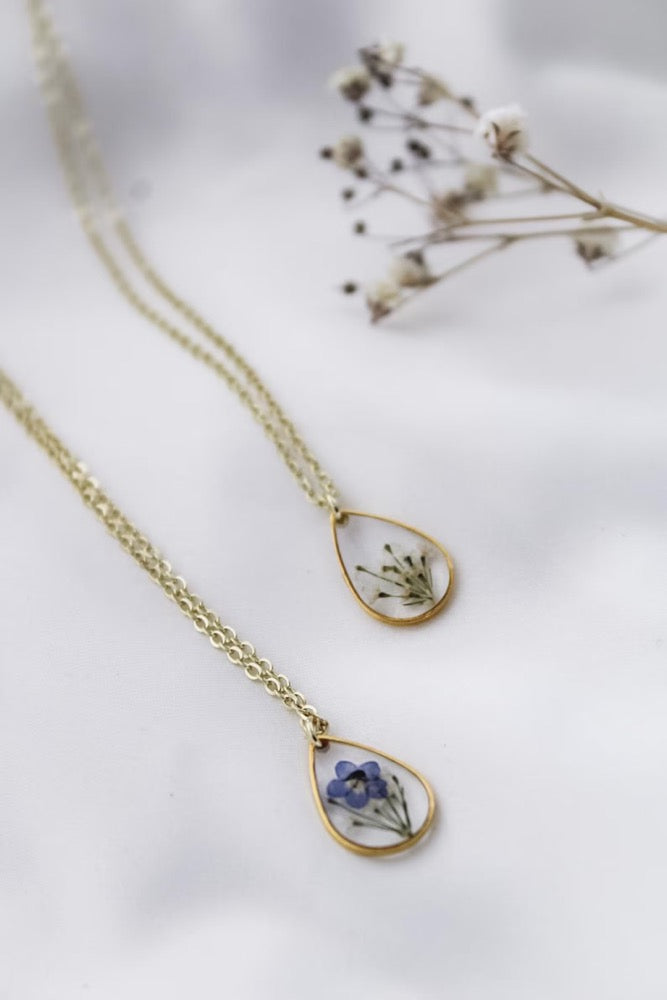 Teardrop Resin Necklace | Real Forget-Me-Not & Queen Anne's Lace