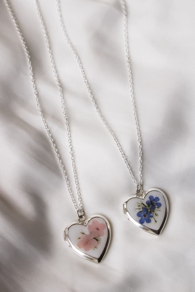 Silver Heart Photo Locket Necklace | Forget-Me-Not Resin Pressed Flower Jewelry