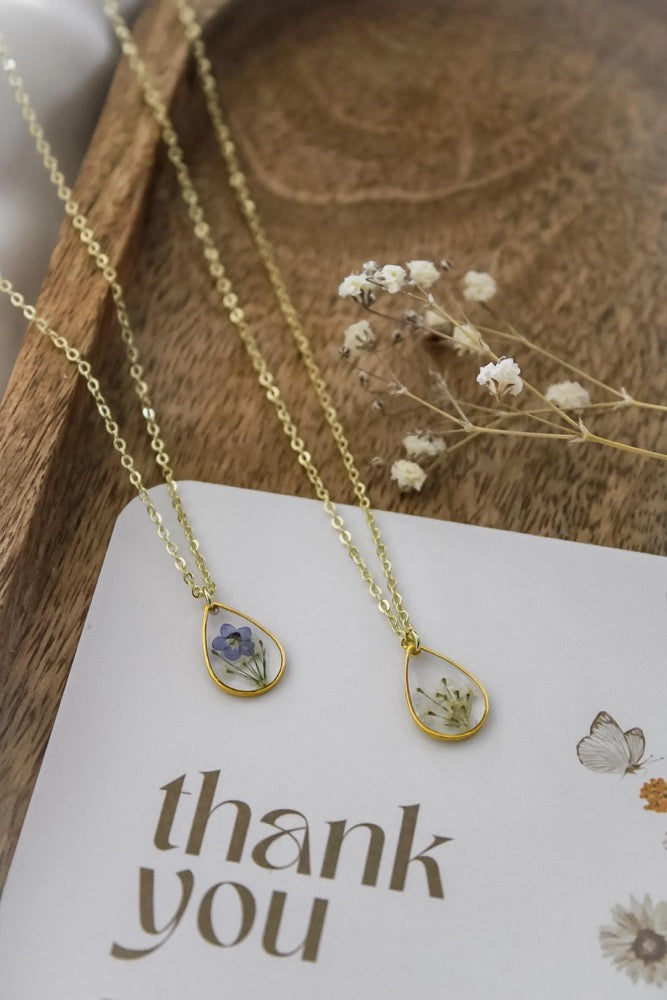 Teardrop Resin Necklace | Real Forget-Me-Not & Queen Anne's Lace