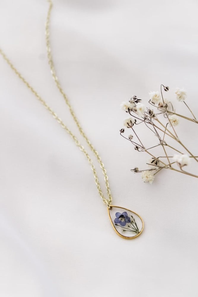 Teardrop Resin Necklace | Real Forget-Me-Not & Queen Anne's Lace